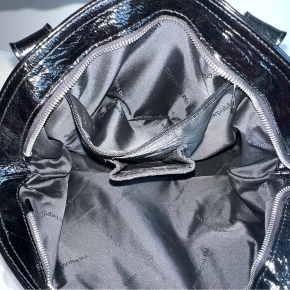 Via Repubblica Made In Italy Genuine Leather Patent Leather Purse Bag - Picture 10 of 16